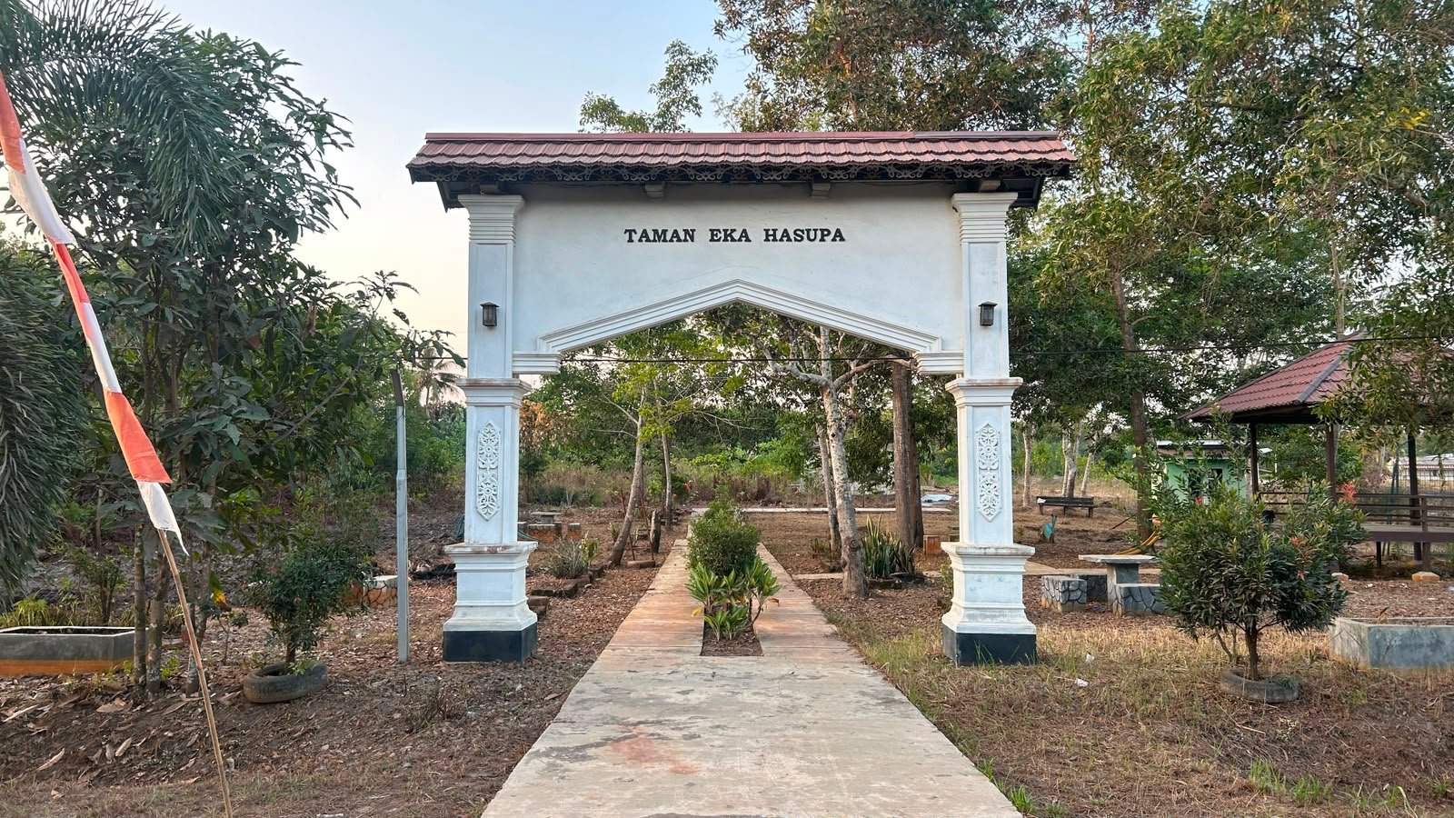 Taman Desa Kanamit Barat
